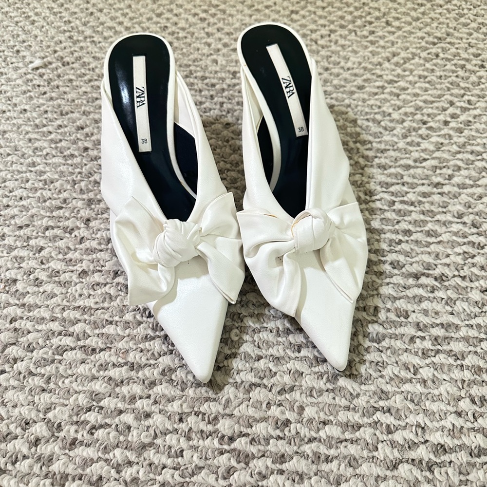 Zara Women's White Knotted Mules